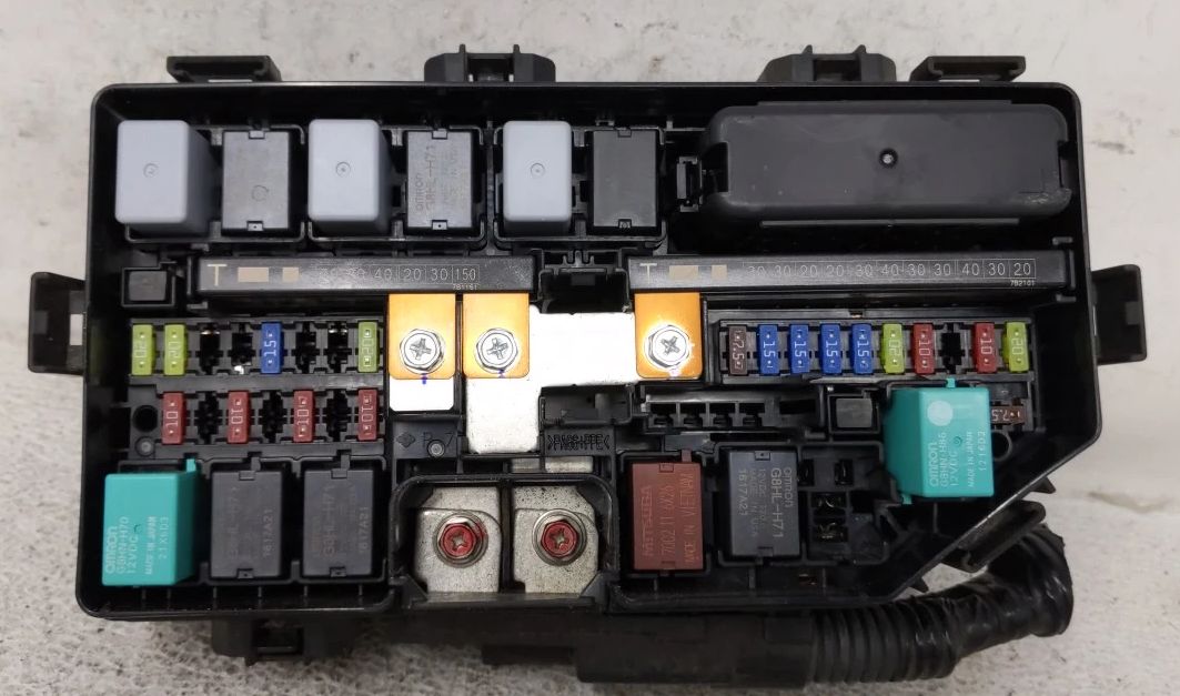 2016 Honda Pilot fuse box diagram - StartMyCar